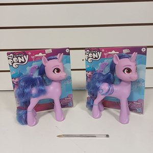 Figura My Little Pony Izzy Moonbow para Peinar - imagen 3