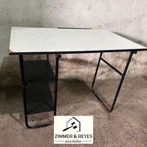 Escritorio Plegable con Estantes Metálicos - imagen 3