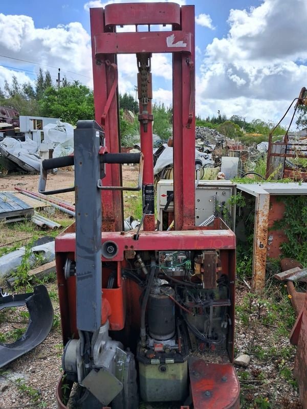 Item 896338 - Image 1