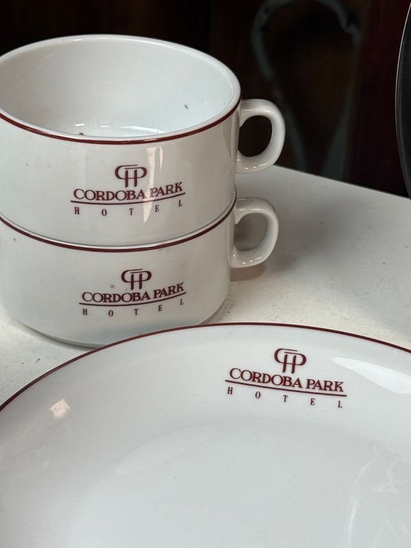 Gran lote de piezas coleccionables de hoteles y restaurantes - imagen 2