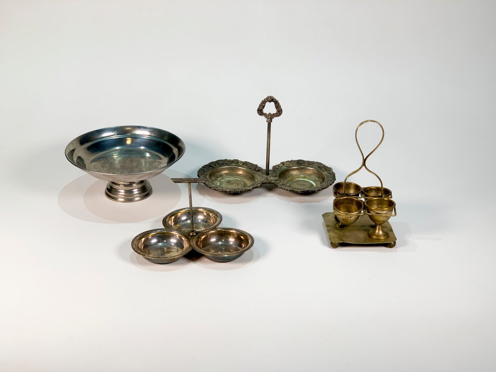 Set de 4 Piezas Metálicas Vintage: Vinagrera, Copetinero y Huevera