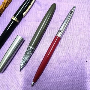 Lote de Lapiceras Varias: Tinta Líquida, Madera Tallada y Más - imagen 2