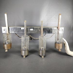 Aplique de Diseño en Metal Cromado con 4 Luces y Vidrios Texturizados - imagen 3