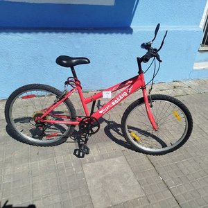 Lote siguiente: Bicicleta Roja Rodado 24