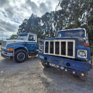 Lote siguiente: Camiones Internacionales Antiguos