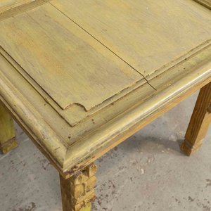 Mesa de Living Rústica Tallada y Pintada con Detalles de Desgaste - imagen 2