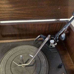 Mueble Consola Radio-Tocadiscos Motorola Vintage Madera - imagen 6