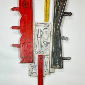 Lote anterior: Obra "Formas" de Hector Goitiño en Madera y Óleo, 163 x 72 cm