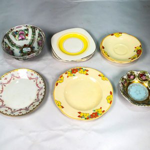 Conjunto de 11 Piezas de Porcelana: Platos y Compoteras Vintage - imagen 2