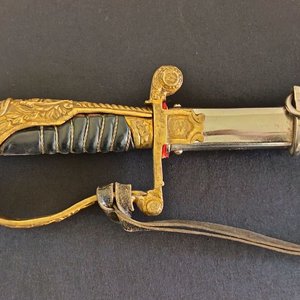 Sable de Oficial Militar Uruguayo Estilo Prusiano con Vaina y Dragona - imagen 4