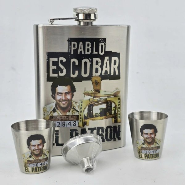 Set de Petaca y 2 Vasos "El Patrón"