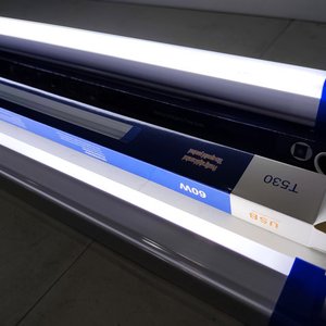 Lote de 2 Artefactos LED Recargables de 30cm con Base Imantada - imagen 3
