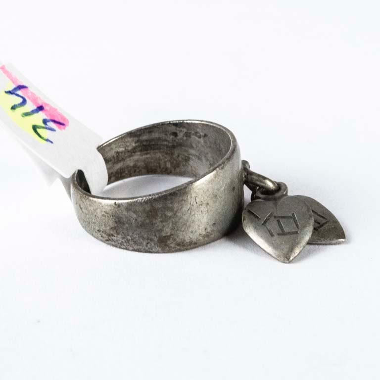 Anillo de plata con dijes - Precio: 4,6gr - Medidas: 16mm - imagen 2