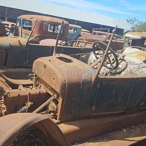 Lote anterior: Antiguos Automóviles Clásicos para Restaurar