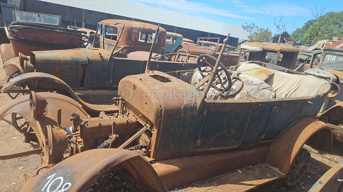 Antiguos Automóviles Clásicos para Restaurar