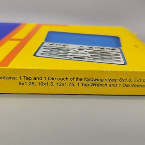 Juego de Terrajas y Machos Métricos de 12 Piezas en Caja de Chapa - imagen 11
