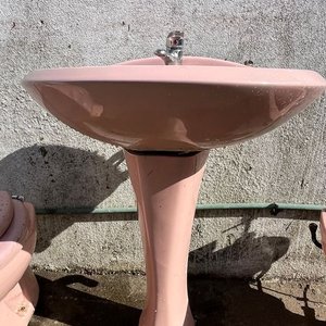 Juego de Artefactos para Baño en Loza Rosa: Pileta, Inodoro y Bidet - imagen 7