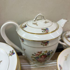 Servicio de Té Limoges Chastagner & Co. Porcelana Francesa Policromada Floral - imagen 4