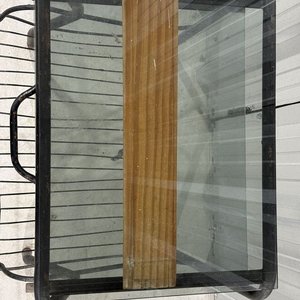 Mesa Auxiliar Estructura Metal Negro y Vidrio - imagen 4
