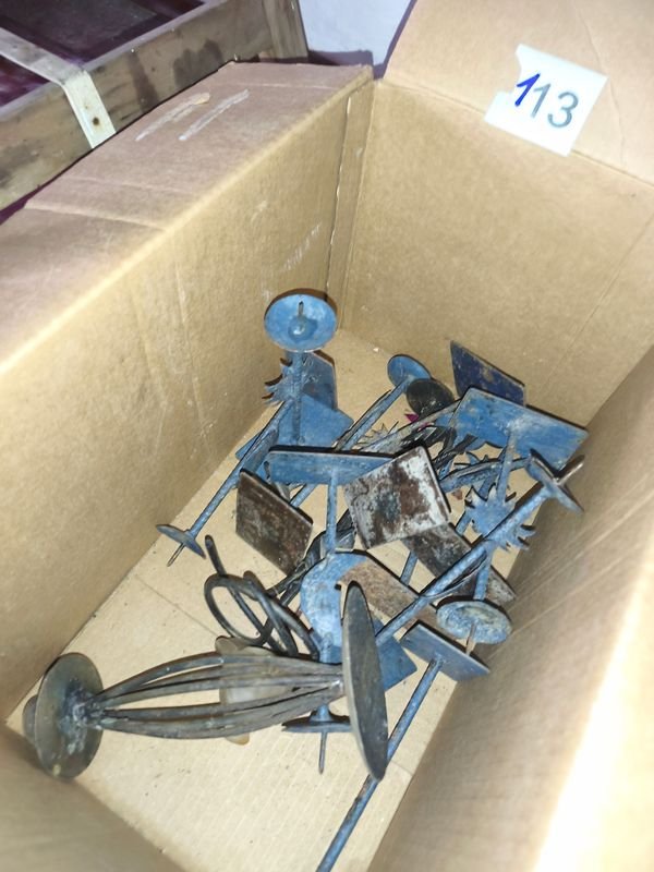Lote de Candelabros y Posavasos de Metal
