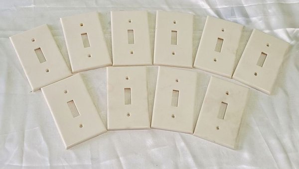 10 Plaquitas de Luz en Plástico, Sin Uso - Asequibles y de Alta Calidad - imagen 1