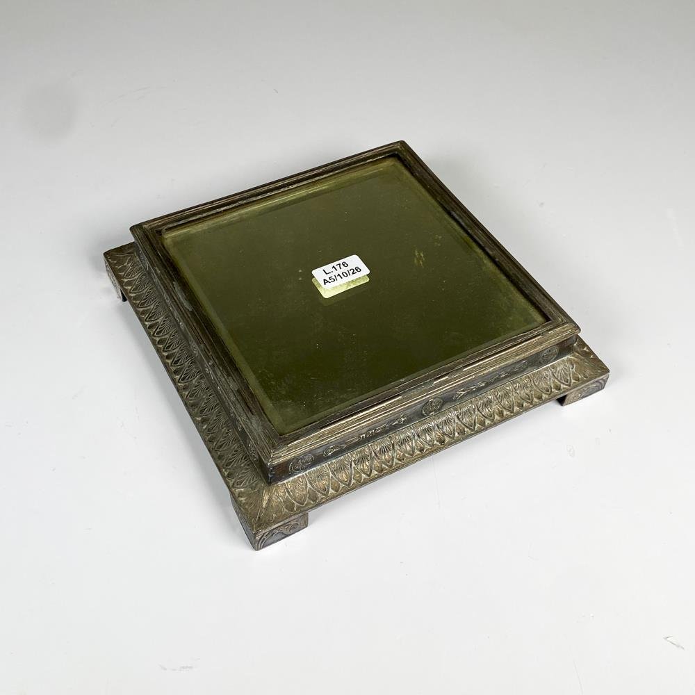 Presentoire metal aleman Wmf, con espejo 20 x 20 cm