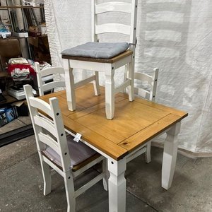 Juego de Comedor: Mesa Rectangular y 4 Sillas Estilo Rústico - imagen 2