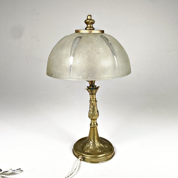 Lámpara de Bronce con Pantalla de Vidrio Esmerilado - Altura 32 cm - imagen 1