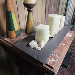 Centro de Mesa Decorativo con Velas y Candelabros de Madera - imagen 4