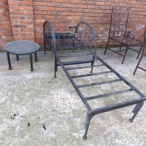 Conjunto Camastro Articulado de Hierro con Mesa Auxiliar - imagen 6