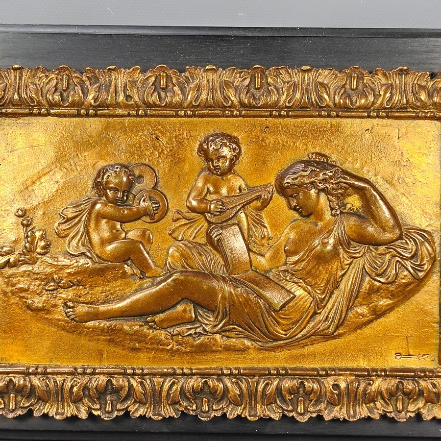 Placa de bronce en altorrelieve con escena mitológica - imagen 7