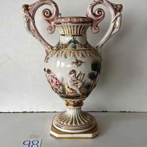 Antiguo Florero Italiano Capodimonte con Escenas Mitológicas, 35 cm - imagen 4