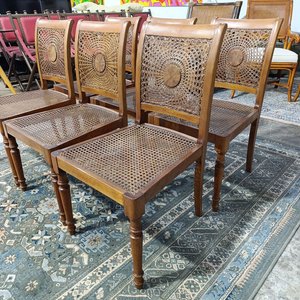 Seis Sillas de Roble con Asiento y Respaldo Esterillado Estilo Clásico - imagen 3