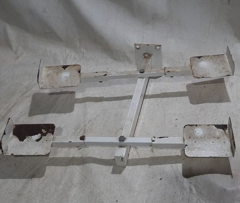 Mensulas de hierro y sostenedor de microondas para venta - imagen 2