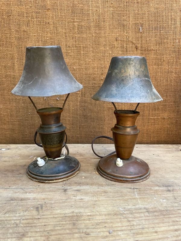VELADORAS CON PANTALLA COBREADA Y BASE COBREADA MUY ORIGINALES