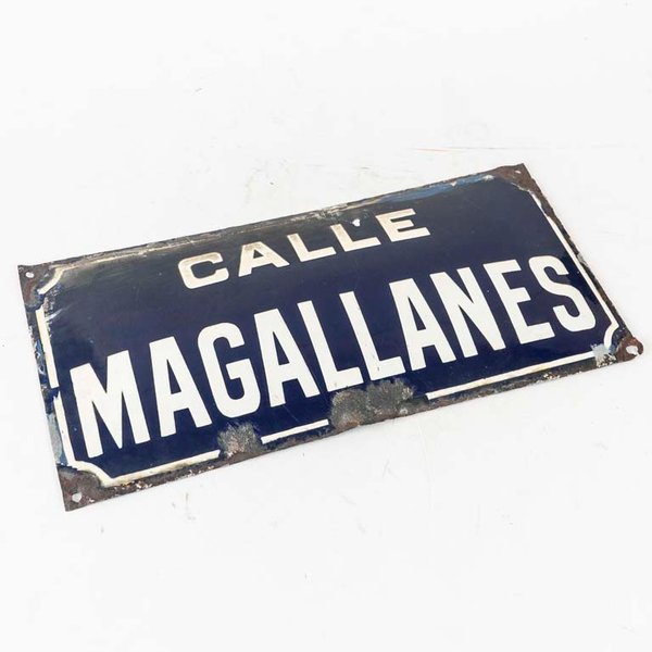 Chapa de Calle Magallanes Antigua - 24.5 x 49.5 cm