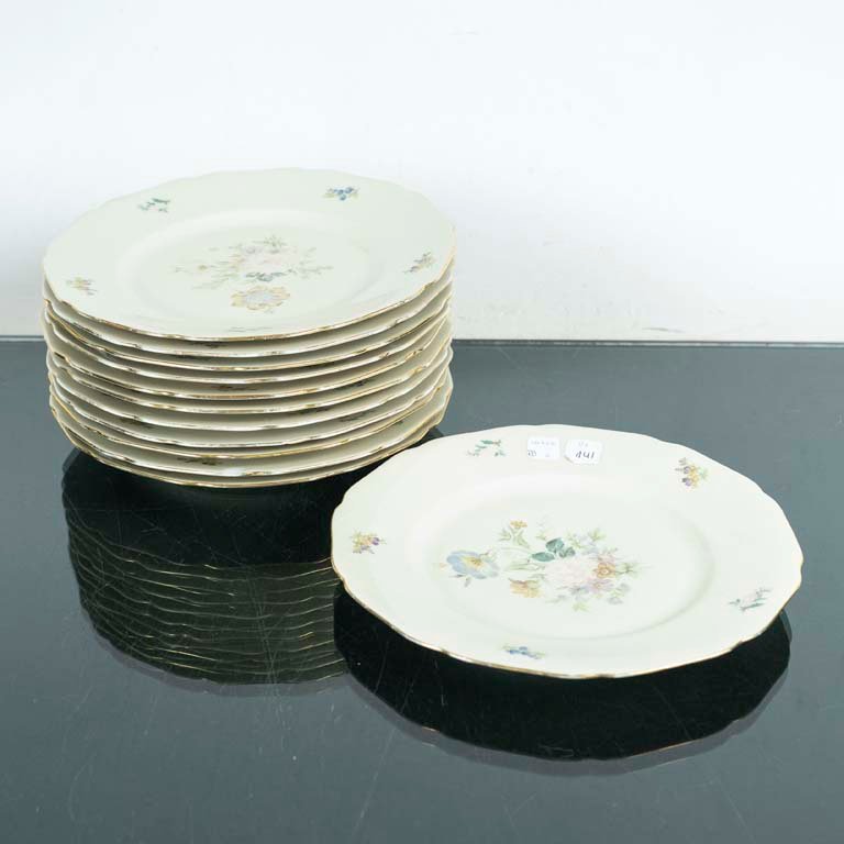 Lote anterior: Platos de porcelana alemana - 12 platos con cascadas