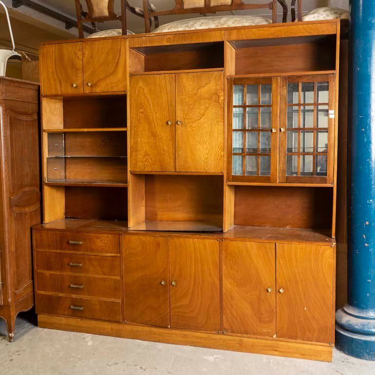 Mueble Modular con Puertas, Cajones y Sector Cristalero