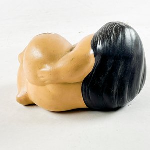 Figura de Dama Recostada Estilo Art Decó - imagen 3