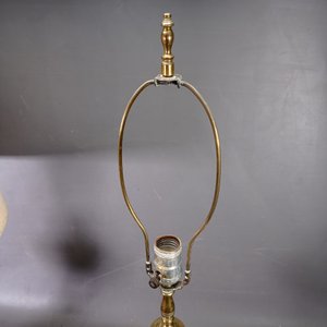 Par de Lámparas de Bronce Calado con Pantallas Incluidas - imagen 5