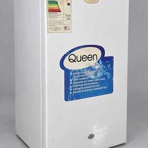 Heladera Queen 96 L con Freezer Superior y Puerta Reversible - imagen 1
