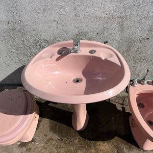 Juego de Artefactos para Baño en Loza Rosa: Pileta, Inodoro y Bidet - imagen 6