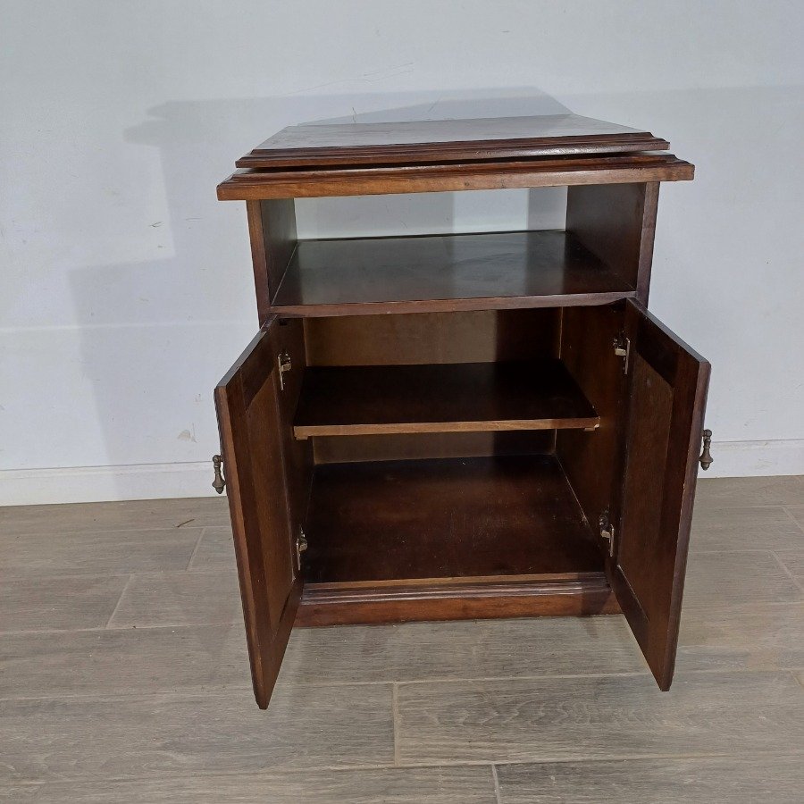 Rack con 2 puertas y rueditas de madera maciza - imagen 3