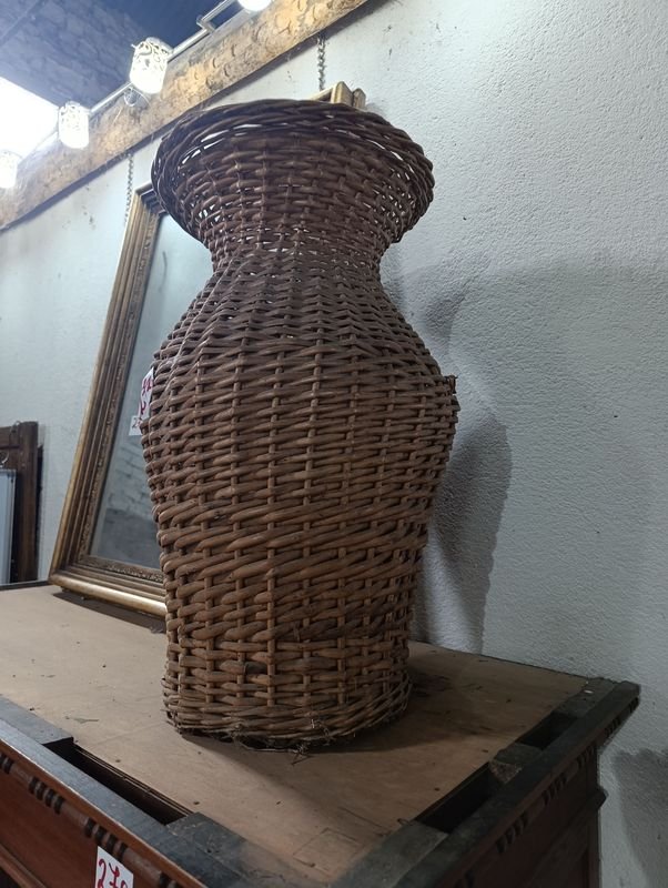 Canasto de Mimbre Alto con Detalle