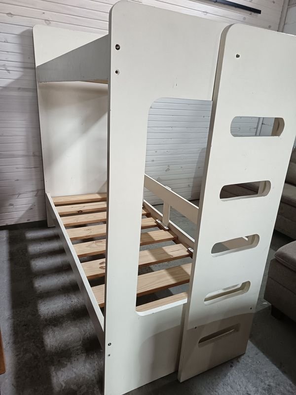 Cama Cucheta Blanca Moderna