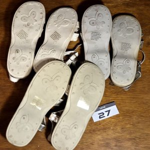 Lote de 6 Calzados: Sandalias Plataforma Mujer y Chatas Niña - imagen 6