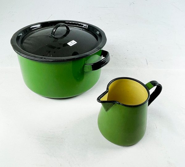Dos piezas esmaltadas verdes para decorar tu hogar - imagen 1