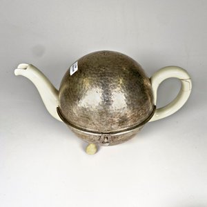 Tetera de Porcelana y Metal con Tazas y Platillos Bavaria - imagen 3
