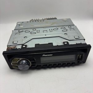 Radio de Auto Pioneer con USB y Auxiliar - imagen 4
