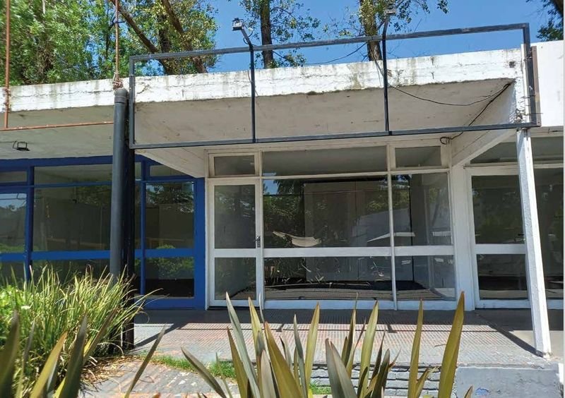 Item 893987 - Image 0